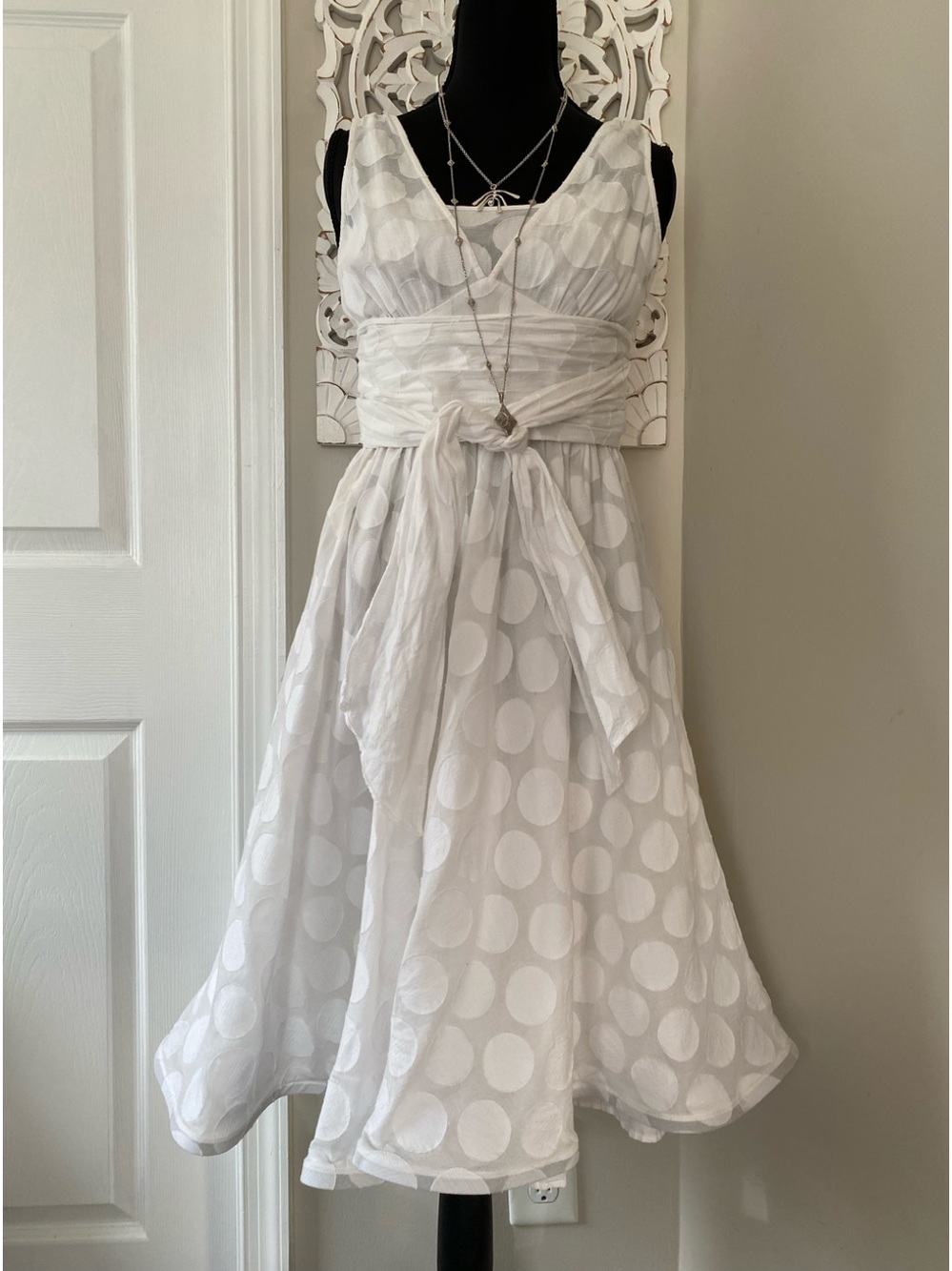 Calvin Klein Size 6 Retro 50s Pin Up White Polka Dot Fit & Flare Midi Dress